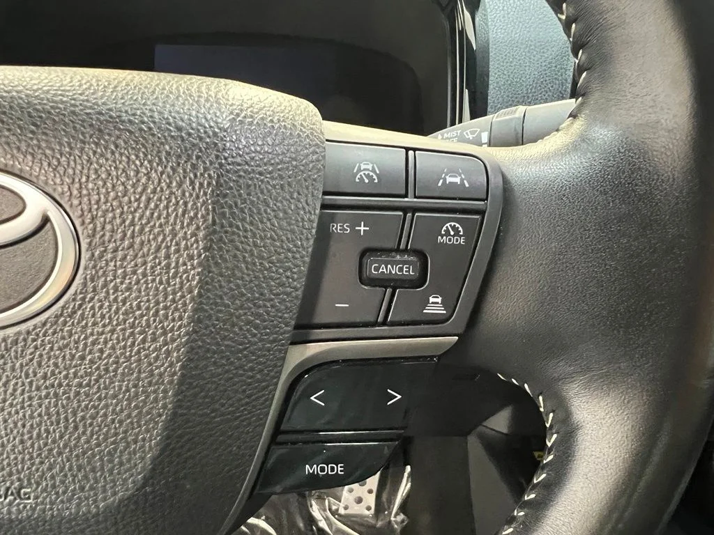 Used 2025 White Toyota SE image 21
