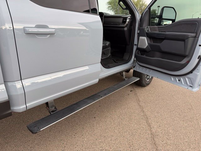 2025 Ford F-350 Super Duty Platinum - Photo 60