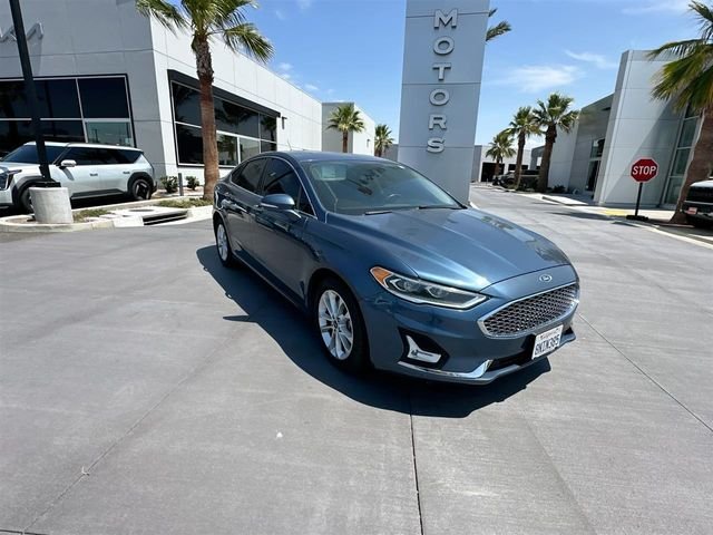 2019 Ford Fusion Energi Titanium FWD photo