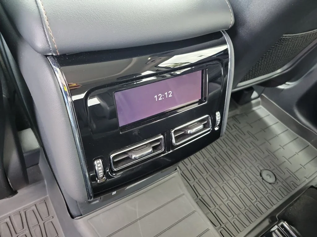 Used 2025 Blue Lincoln Premiere image 20