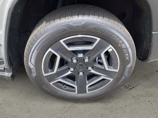 New 2026 Sting-Gray Clearcoat Jeep LAREDO 4X4 image 15