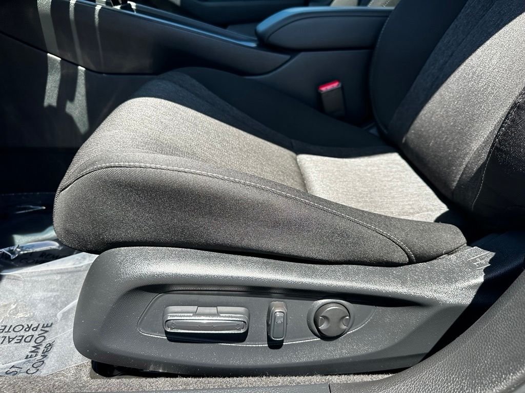 Used 2024  Honda EX image 22