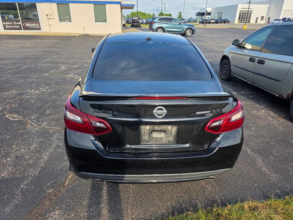 Used 2018 Super Black Clearcoat Nissan 2.5 SR image 3