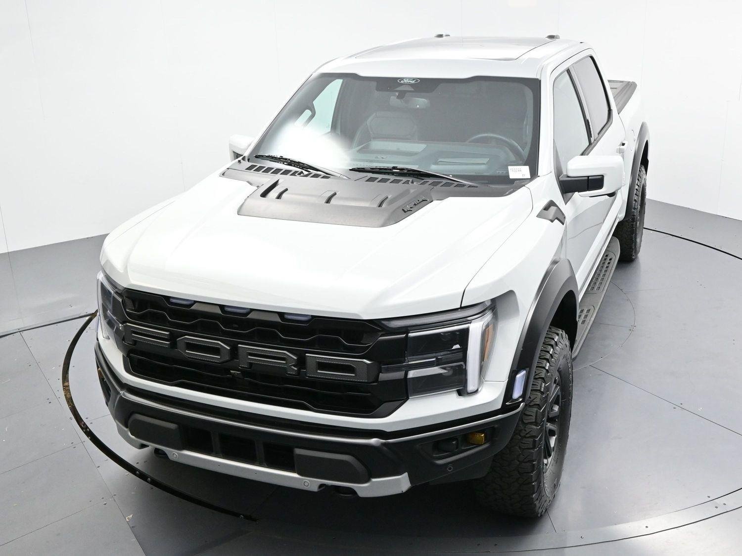 Used 2024 Avalanche Gray Ford Raptor image 45