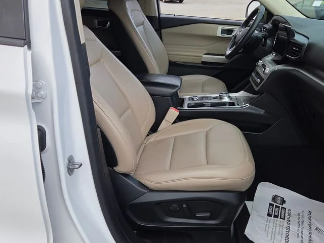 Used 2020 White Ford XLT image 16