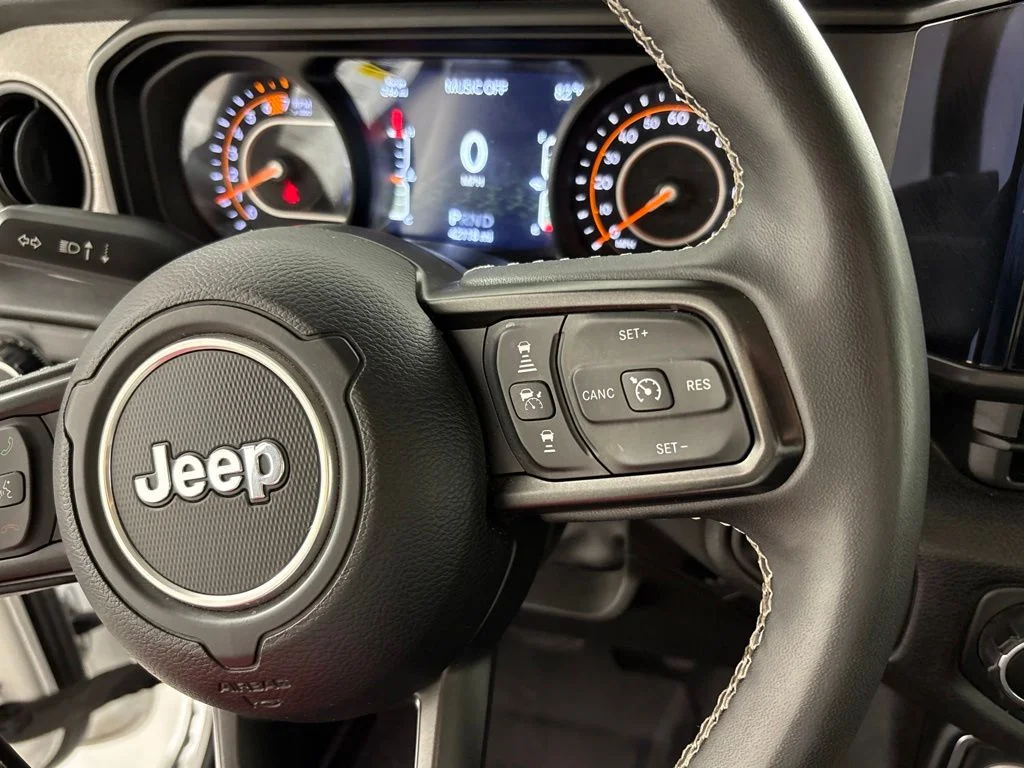 Used 2025 White Jeep Willys image 31