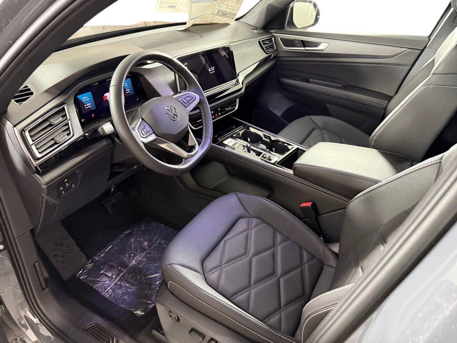 New 2026 Pure Gray Volkswagen 2.0T SE w/Technology image 2