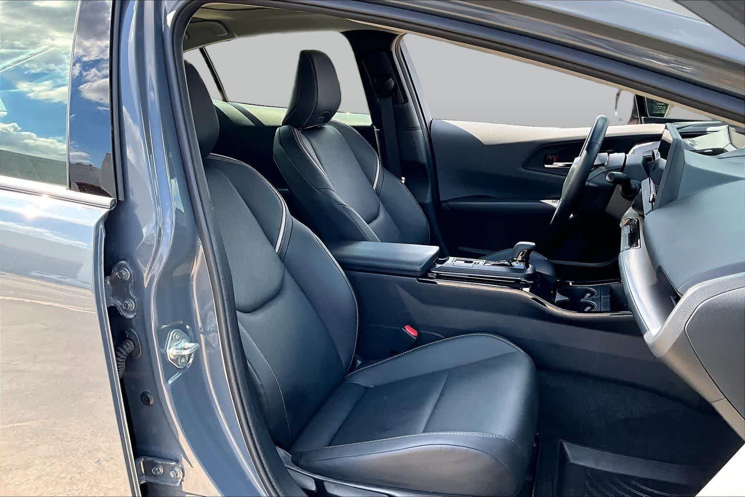 Used 2025 Guardian Gray Toyota Limited image 9