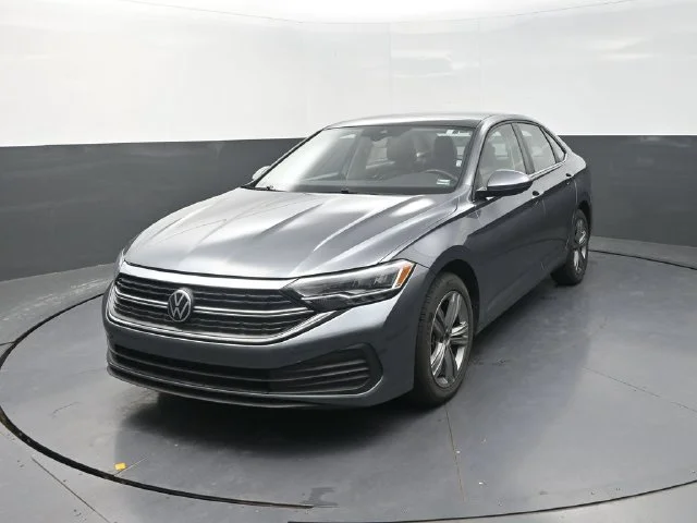Used 2024  Volkswagen 1.5T SE image 5