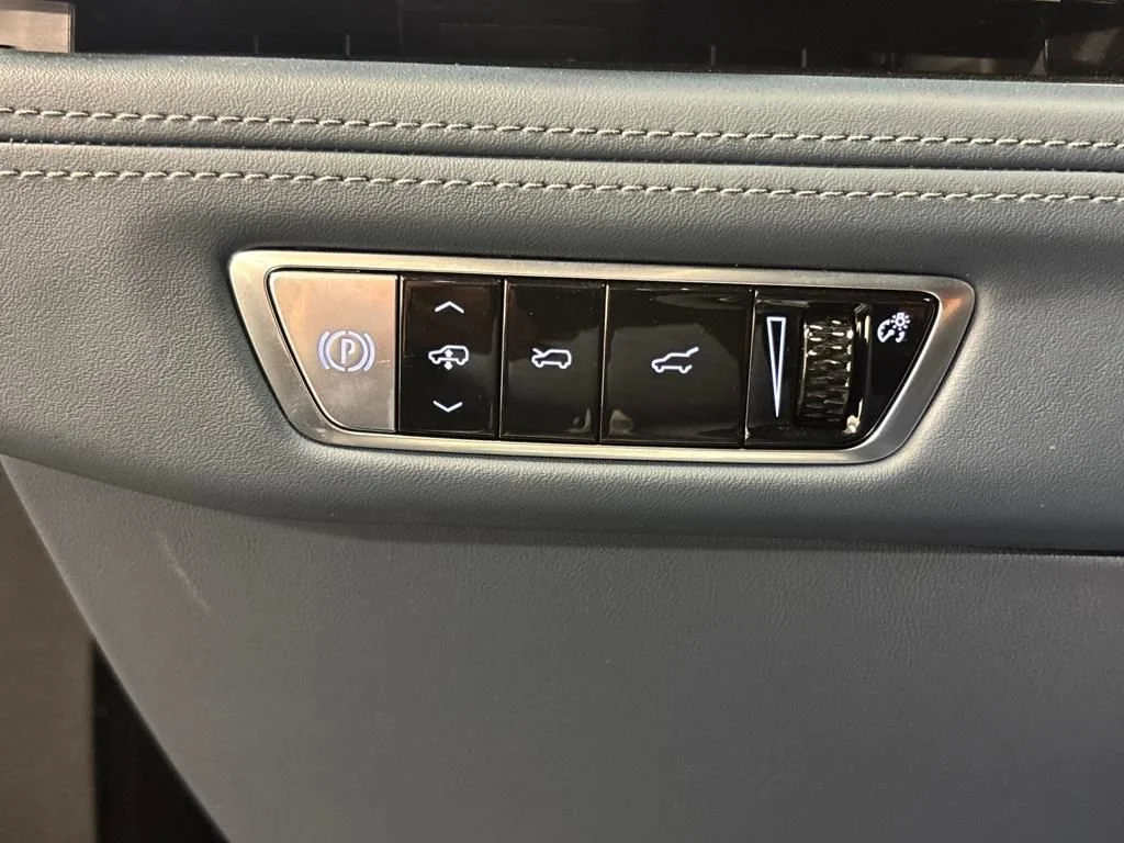 2025 Cadillac Escalade IQ Sport 2 - Photo 28