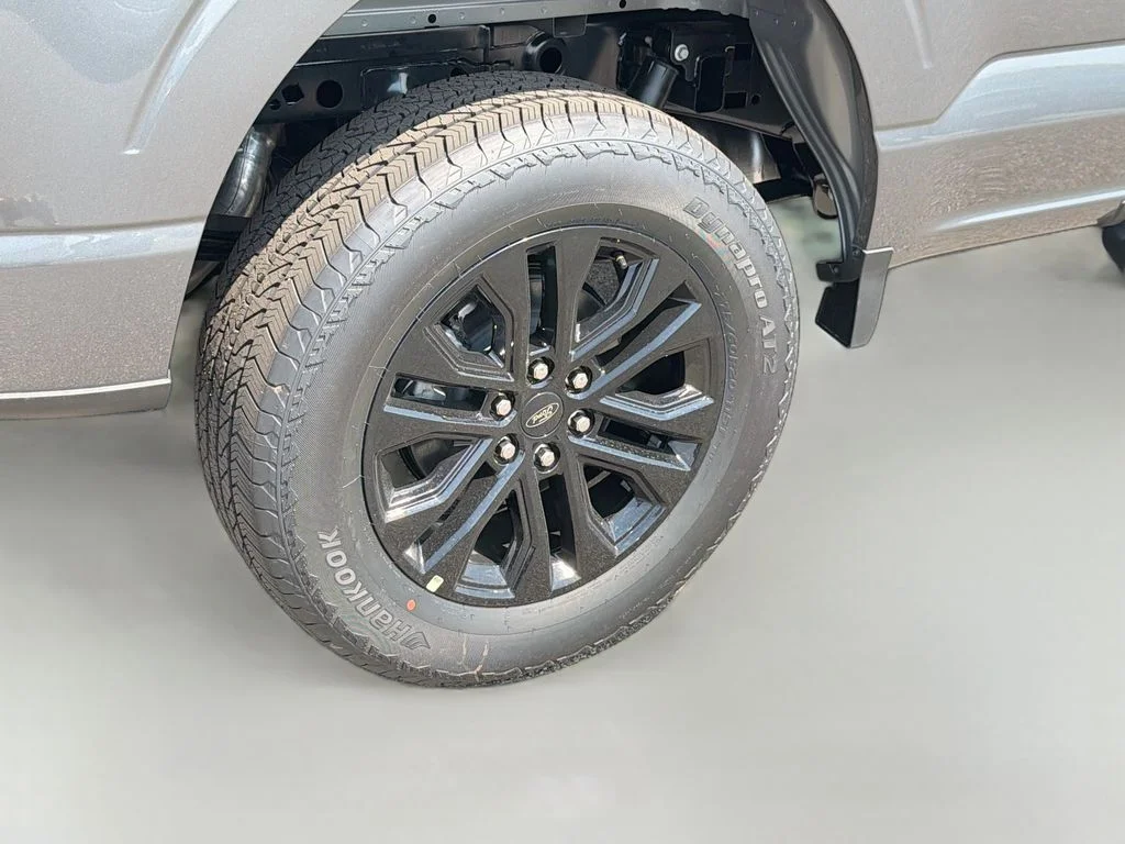 New 2026 Carbonized Gray Metallic Ford XLT image 10