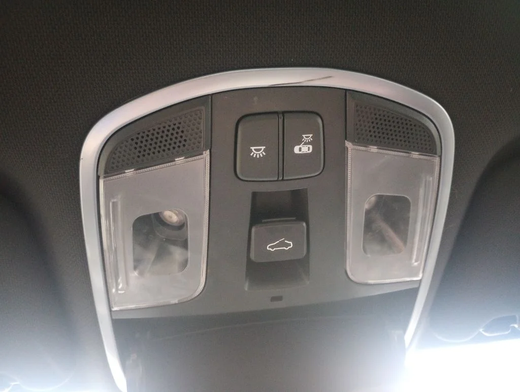 Used 2018 Blue Hyundai Limited image 35