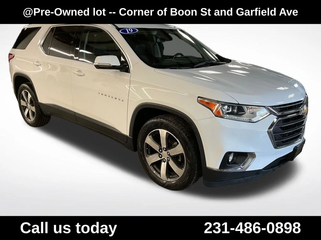 Used 2019 White Chevrolet 3LT image 7