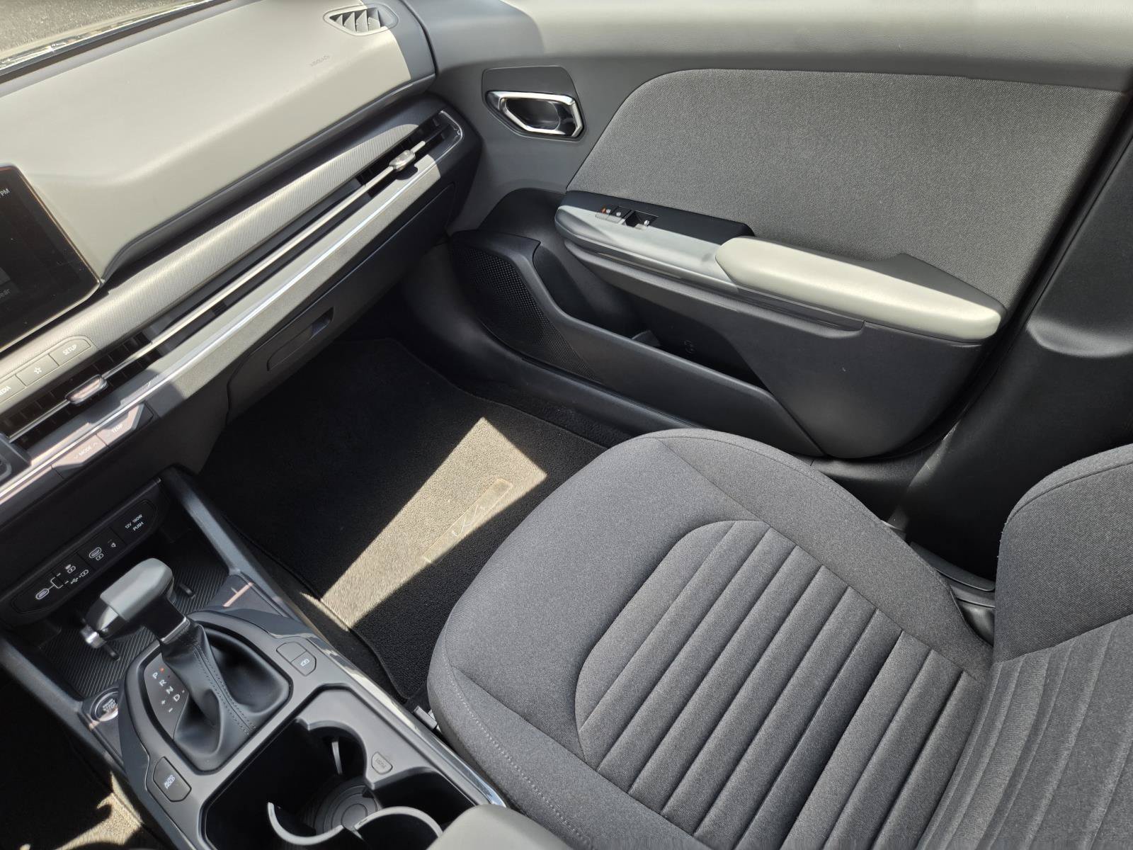 2025 Kia K4 EX - Photo 13