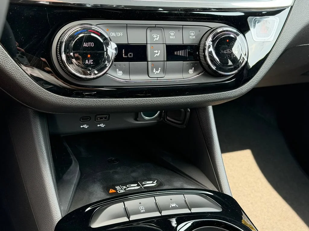 2026 Buick Envista Sport Touring - Photo 42