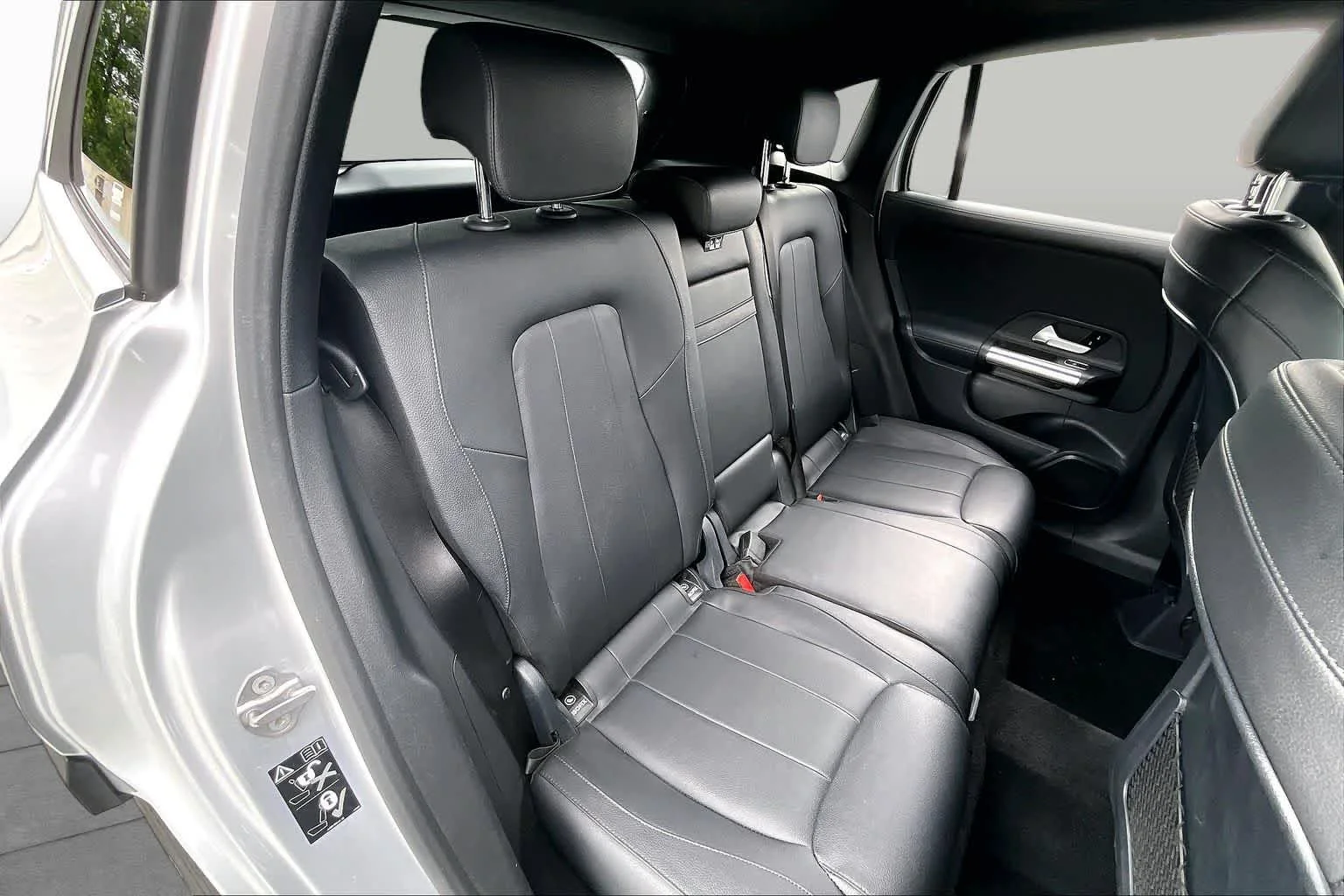 Used 2021 Iridium Silver Metallic Mercedes-Benz GLA 250 image 14