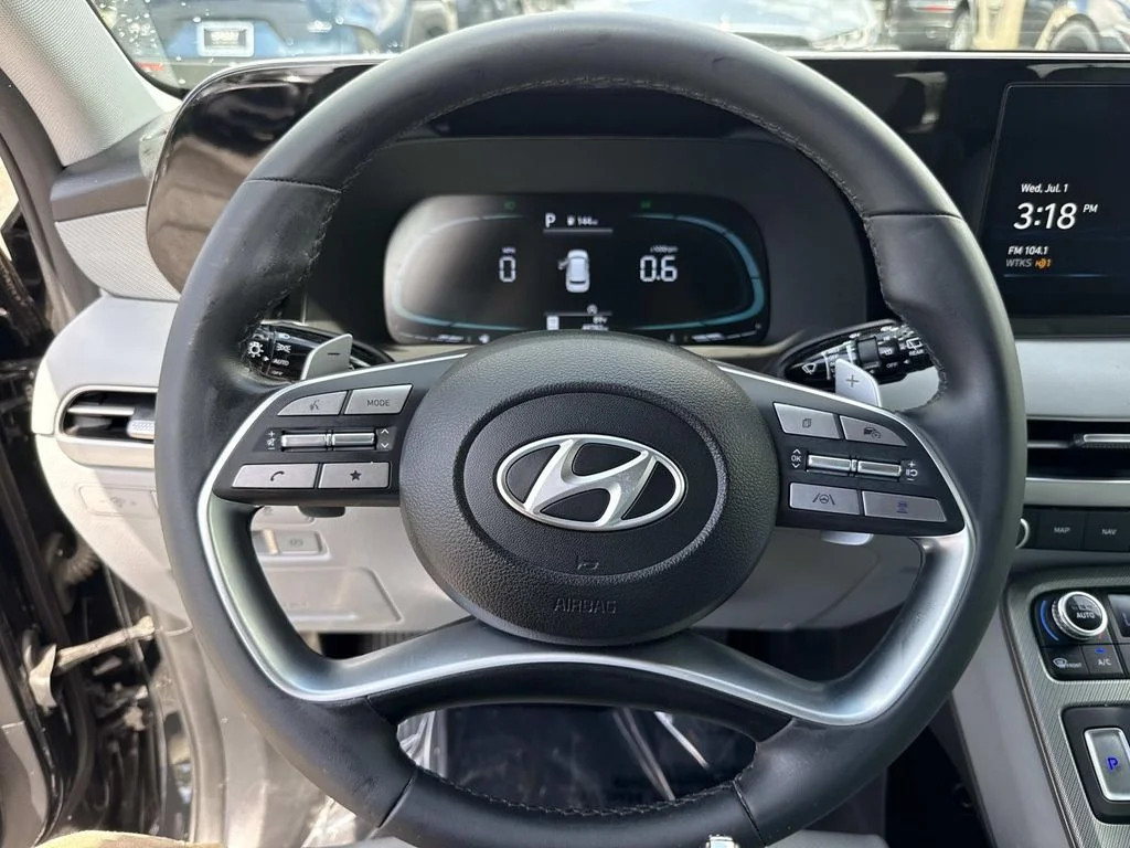 Used 2023 Black Hyundai SEL image 41