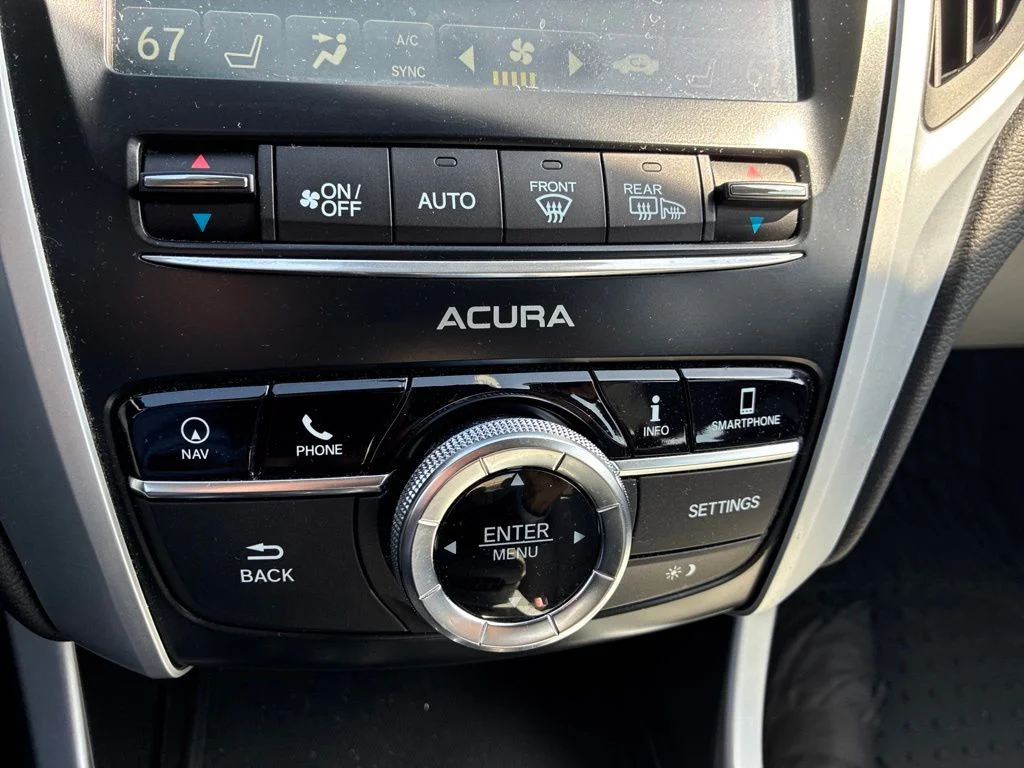 Used 2018  Acura 2.4L image 17