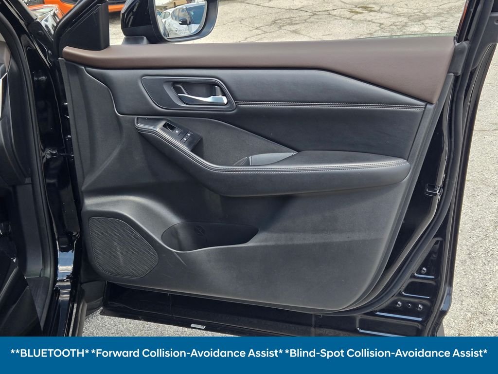 Used 2023 Black Nissan SV image 9