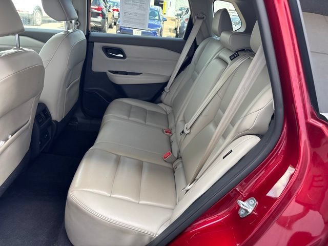 Used 2022 Scarlet Ember Tintcoat Nissan SL image 12