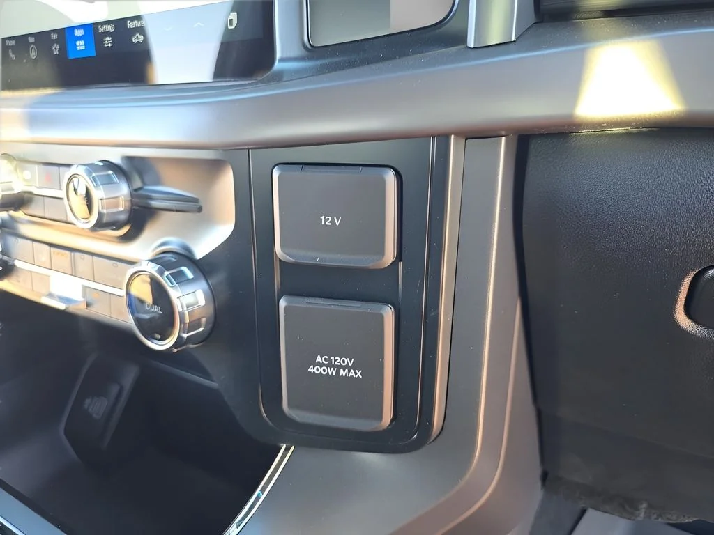 2025 Ford F-150 XLT - Photo 38
