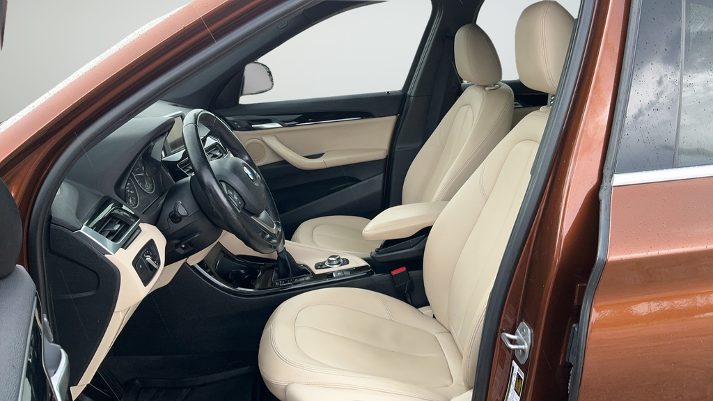 Used 2016 Brown BMW xDrive28i image 16