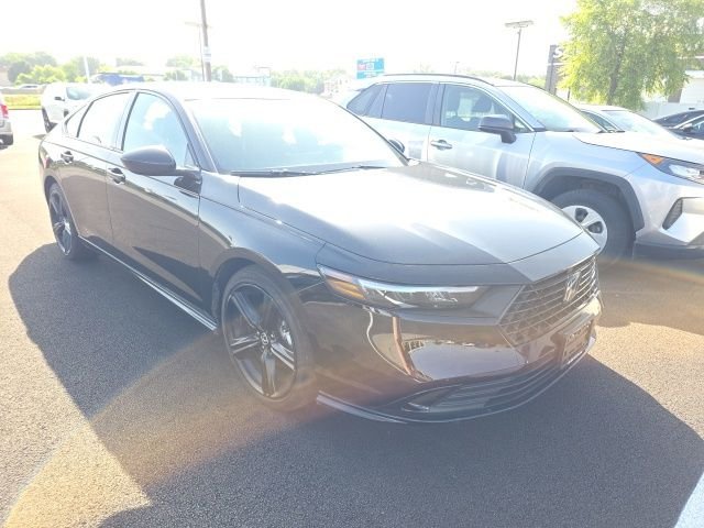 Used 2025 Crystal Black Pearl Honda Sport-L image 5