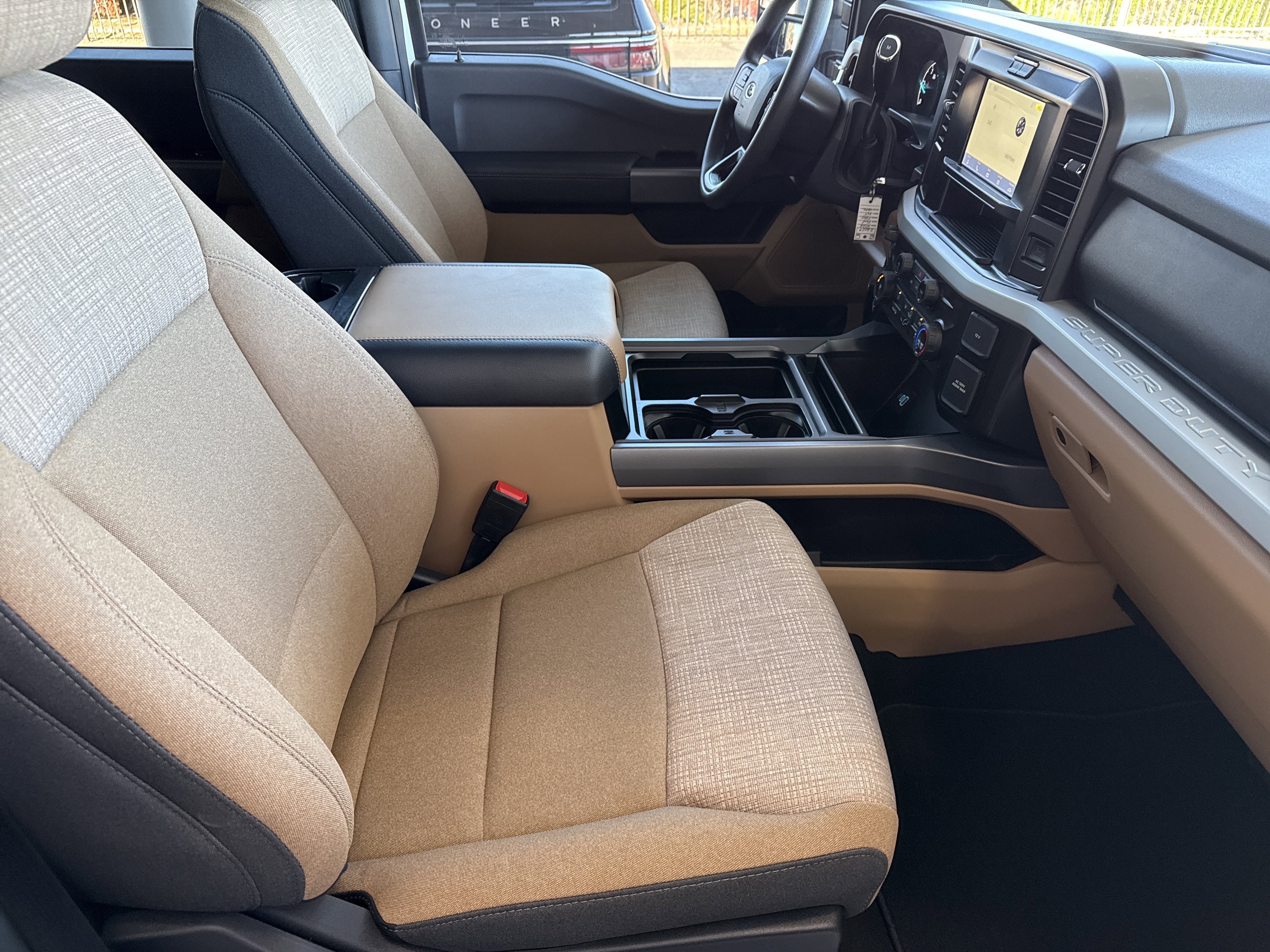 2026 Ford F-350 Super Duty XLT - Photo 17
