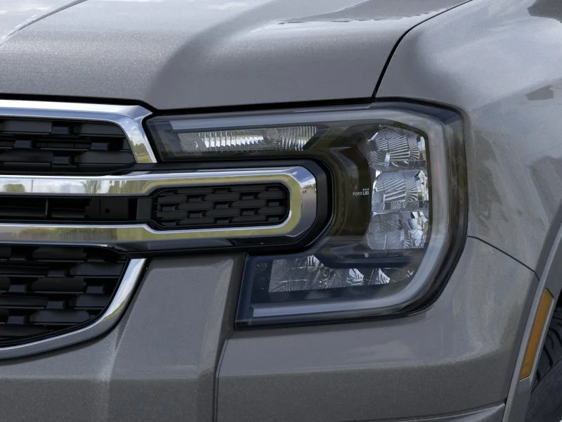 New 2025 Carbonized Gray Metallic Ford XLT image 18