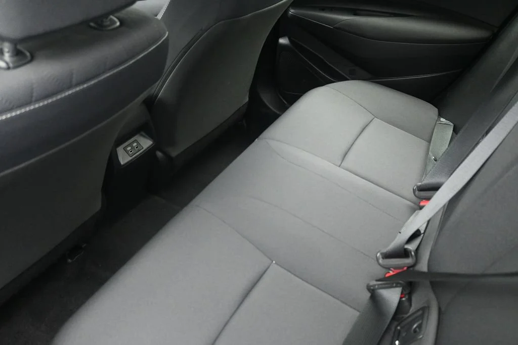 2025 Toyota Corolla LE - Photo 17