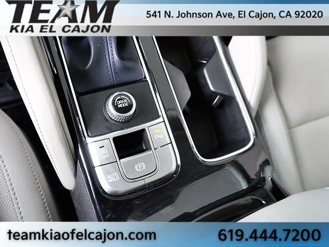 Used 2024 Silver Kia EX FWD image 33