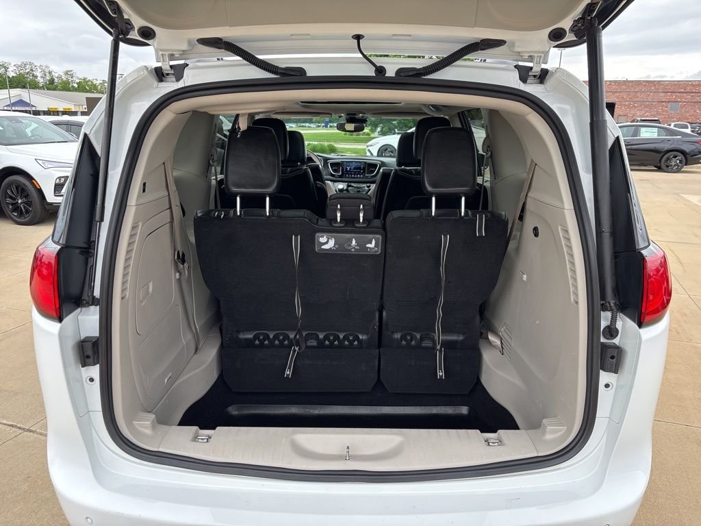 2020 Chrysler Pacifica Hybrid Limited - Photo 40