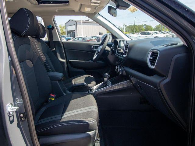 2026 Hyundai Venue SEL - Photo 17