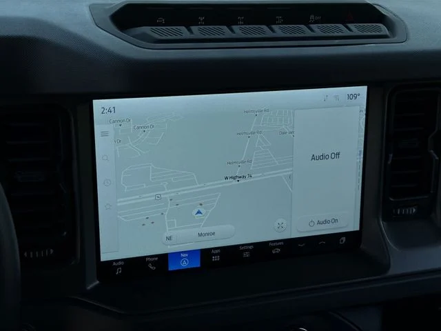 Used 2025 Black Ford Badlands image 23