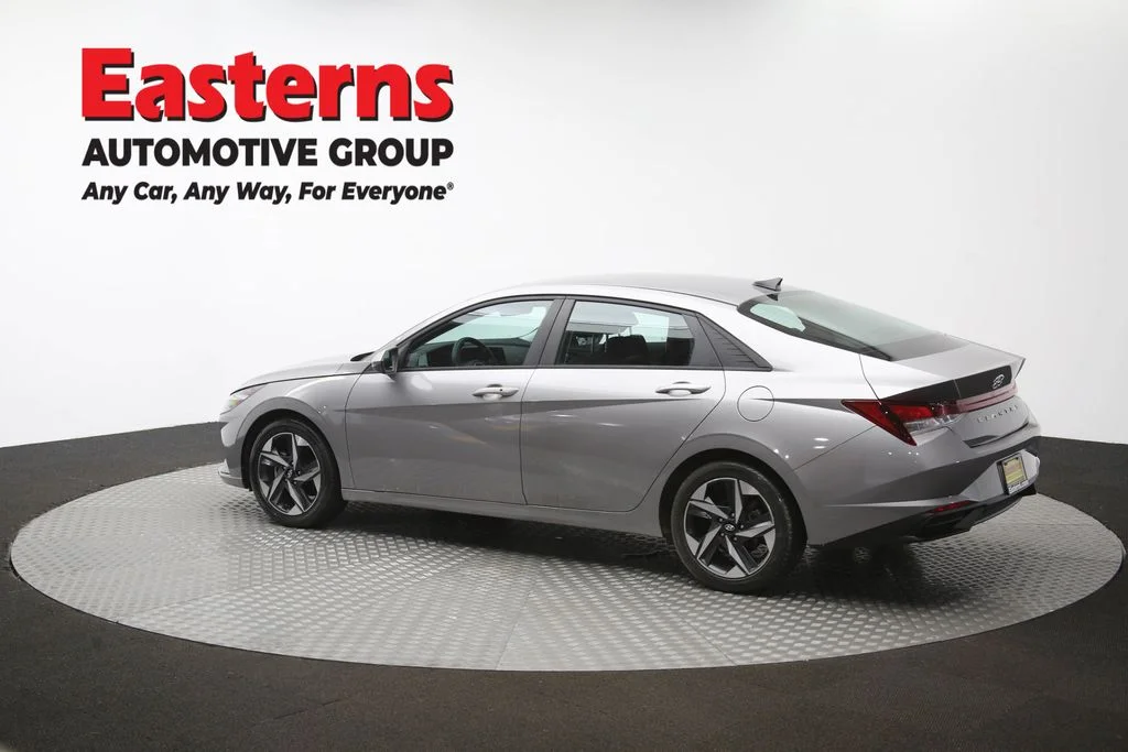 Used 2023 Silver Hyundai SEL image 57
