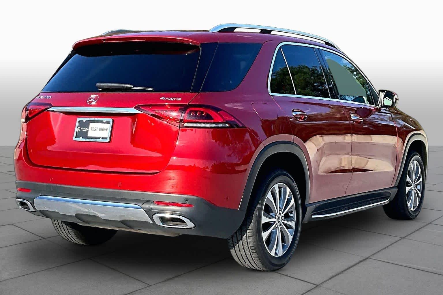 Used 2022 MANUFAKTUR Cardinal Red Metallic Mercedes-Benz GLE 350 image 13