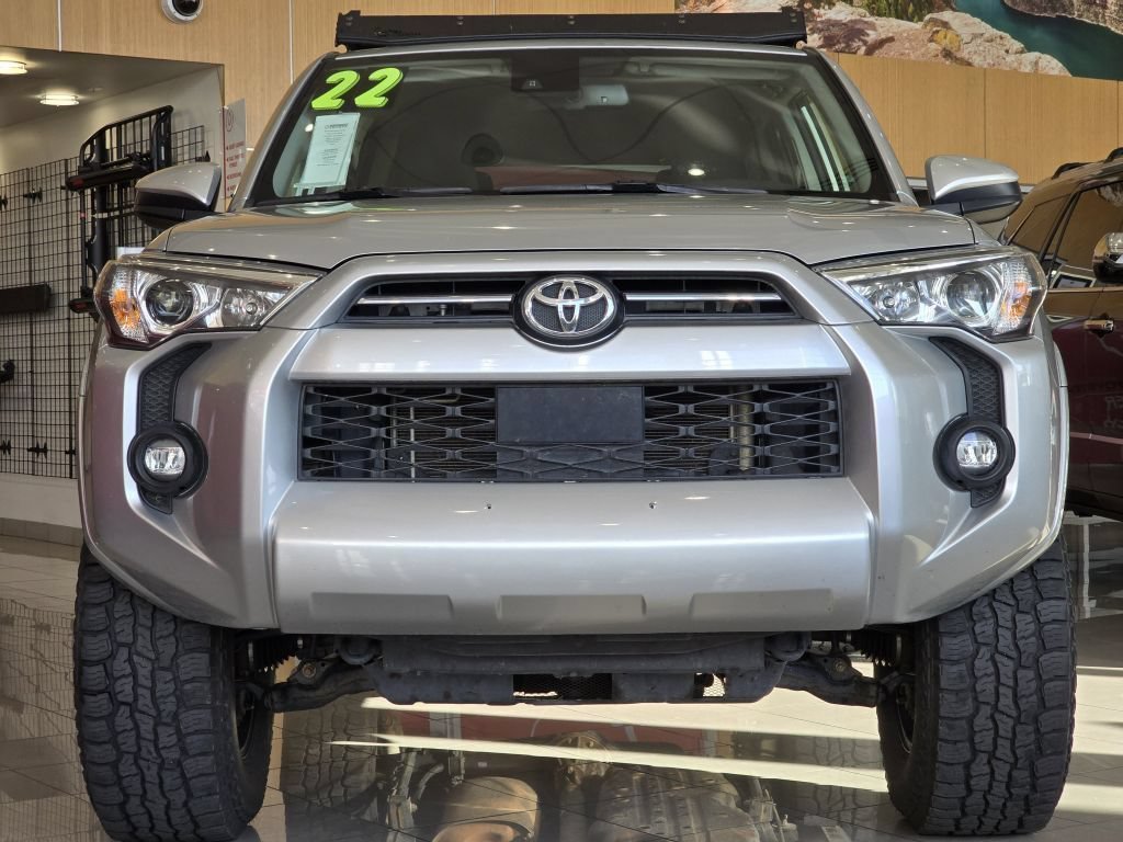 Used 2022 Classic Silver Metallic Toyota SR5 image 22