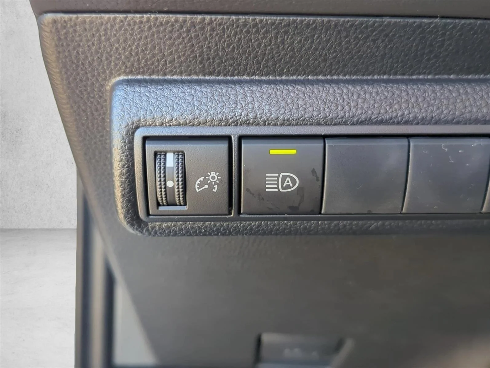 Used 2026 Windchill Toyota Hybrid LE image 20