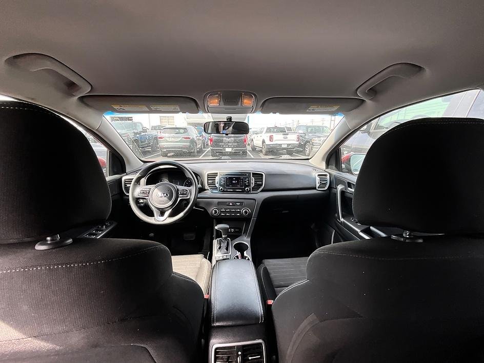 Used 2018 Red Kia LX image 30