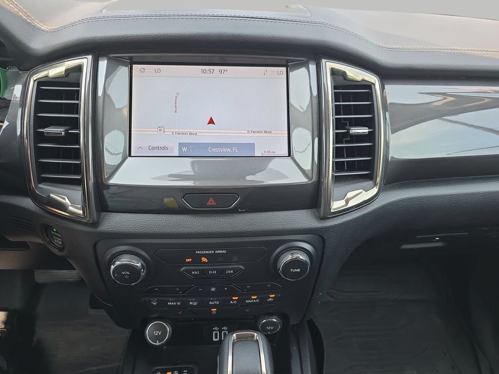 Used 2020 White Ford Lariat image 17