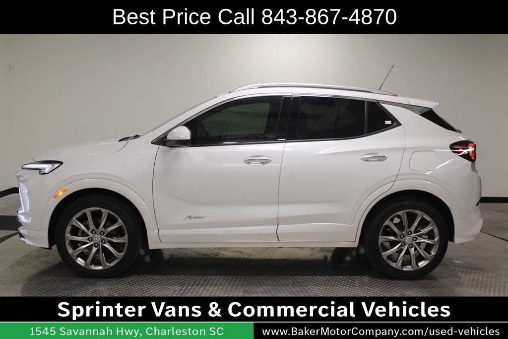 Used 2025 White Frost Buick Avenir image 2