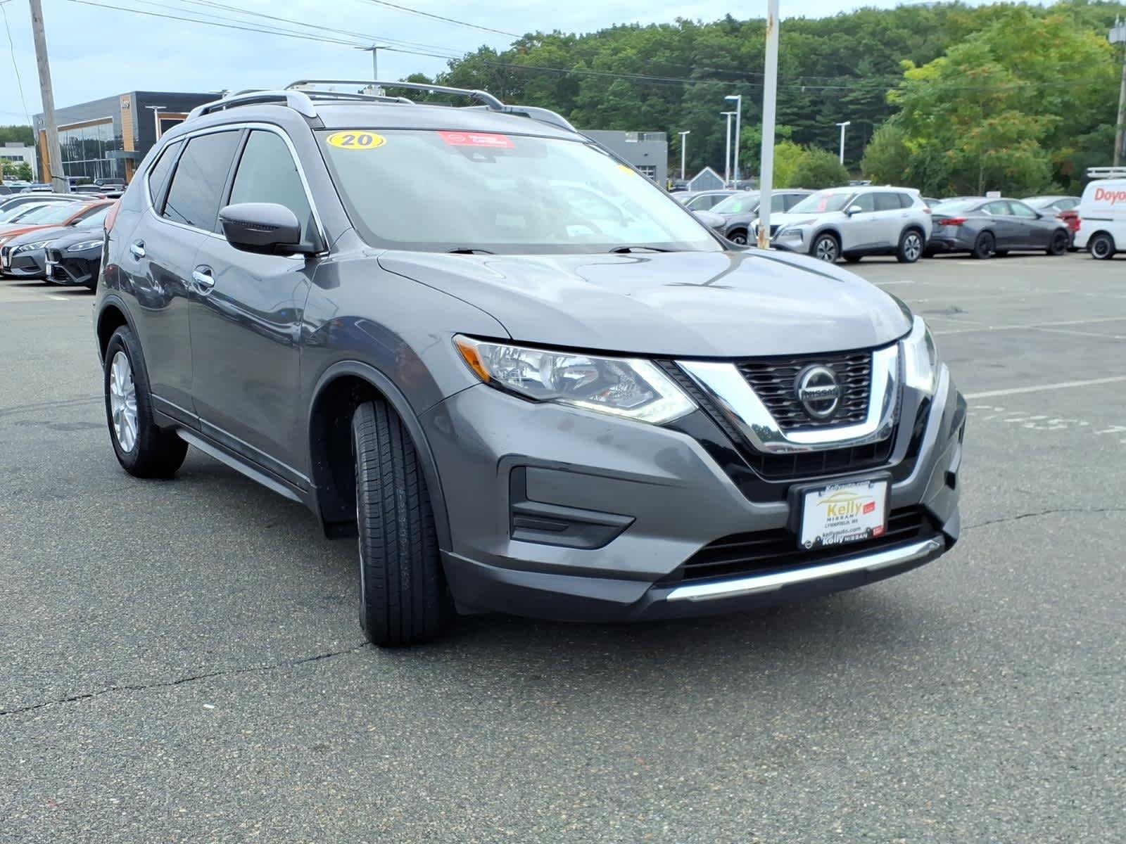Certified Used 2020 Gun Metallic Nissan S image 3