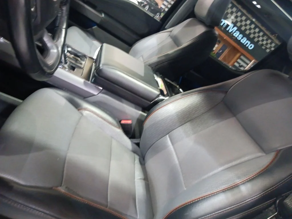 Certified Used 2024 Blue Metallic Ford Lariat image 5