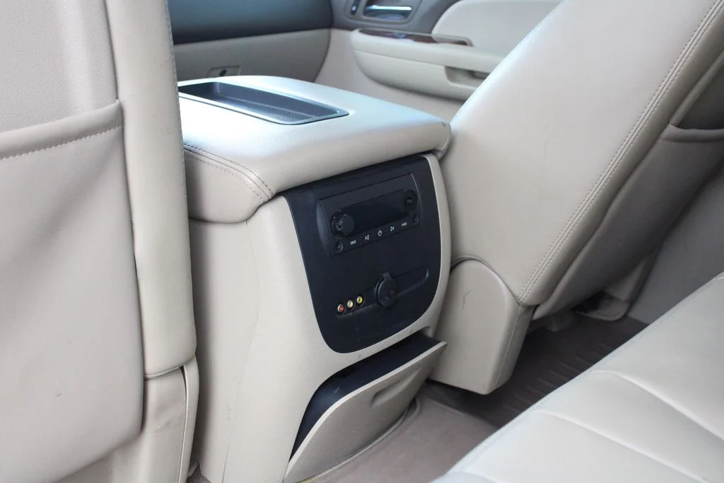 Used 2009 Blue GMC SLT image 20