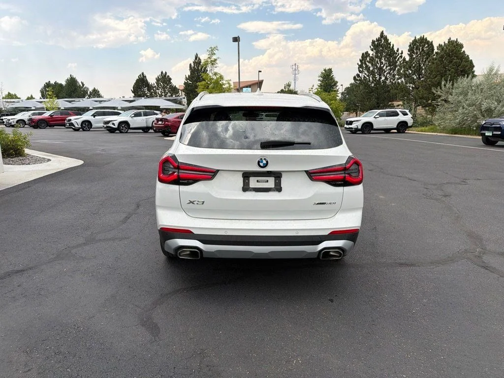 Used 2023 Alpine White BMW xDrive30i image 4