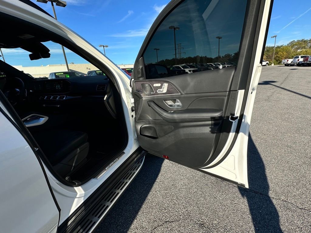 2023 Mercedes-Benz GLS AMG GLS63 - Photo 12