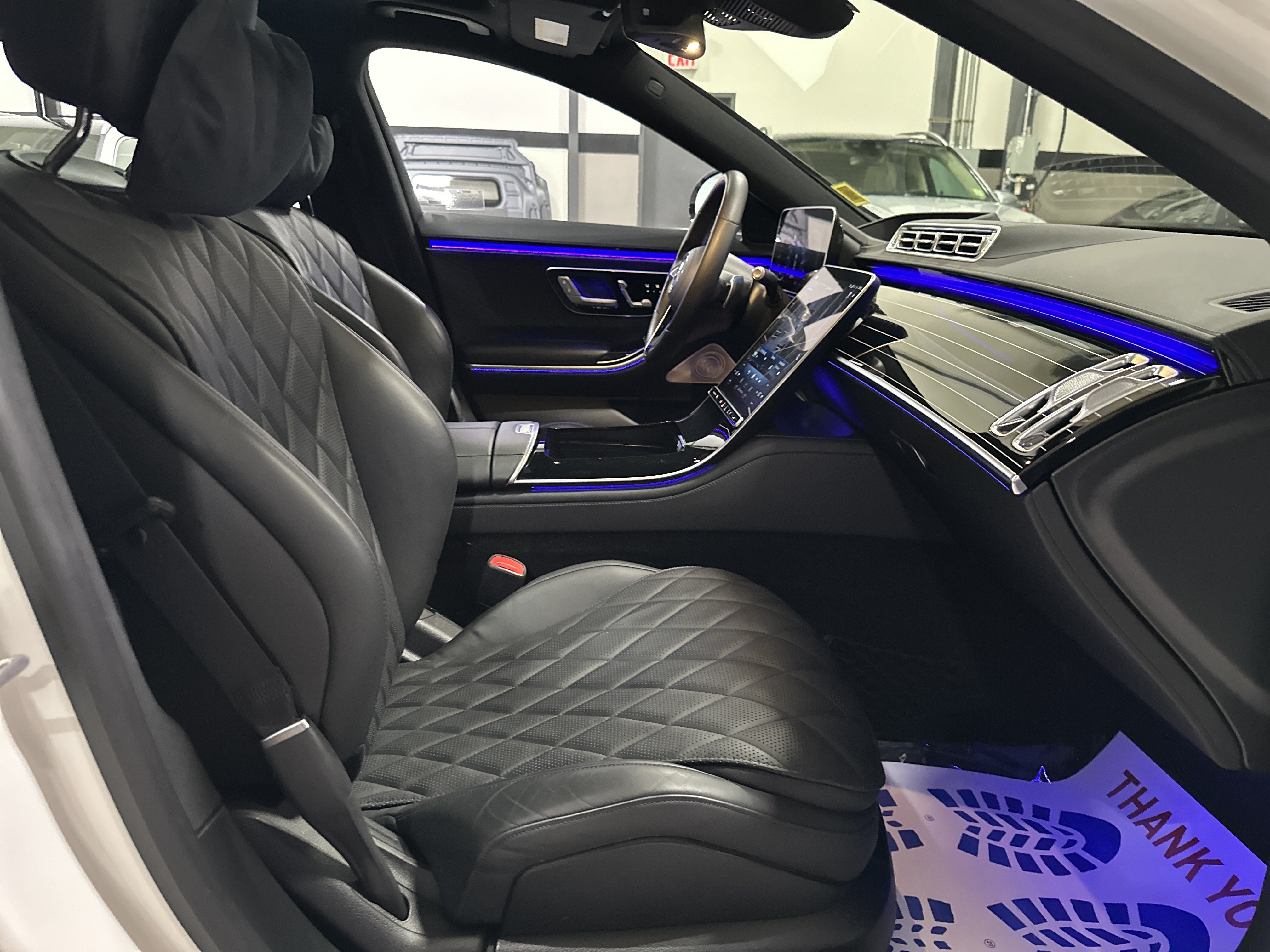 Certified Used 2023 MANUFAKTUR Diamond White Mercedes-Benz S 580 image 30