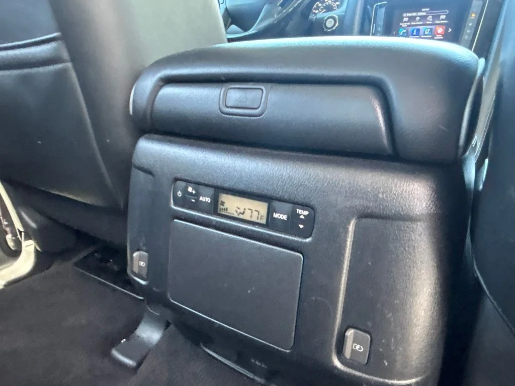 Used 2021 Gray INFINITI LUXE image 30