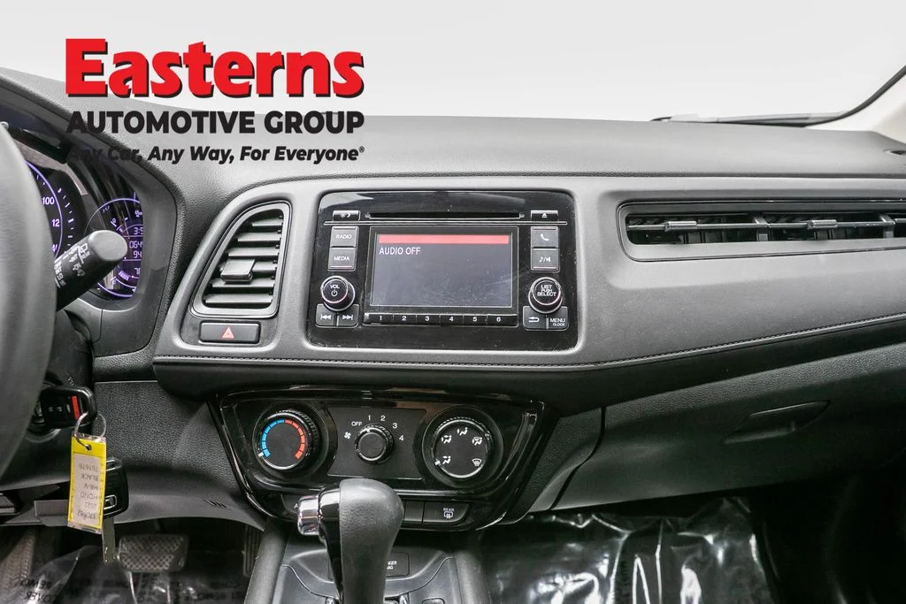 Used 2022 Black Honda LX image 12