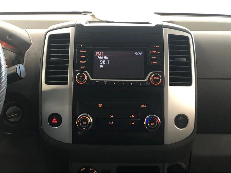 2015 Nissan Frontier SV - Photo 13